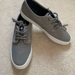 Sperry boat shoes,  Pier Buoy Gray.  Women size 7.5M.  Memory Foam